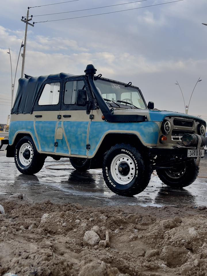 فحل خاكي ٢٠٠٤للييع محرك وكير ونجي كفاله سياره بلادية ما بيه نقص برقي مكاني زبير سعر بدون٨٧٥٠بيه مجال بسيط مكاني البصرة ***********
