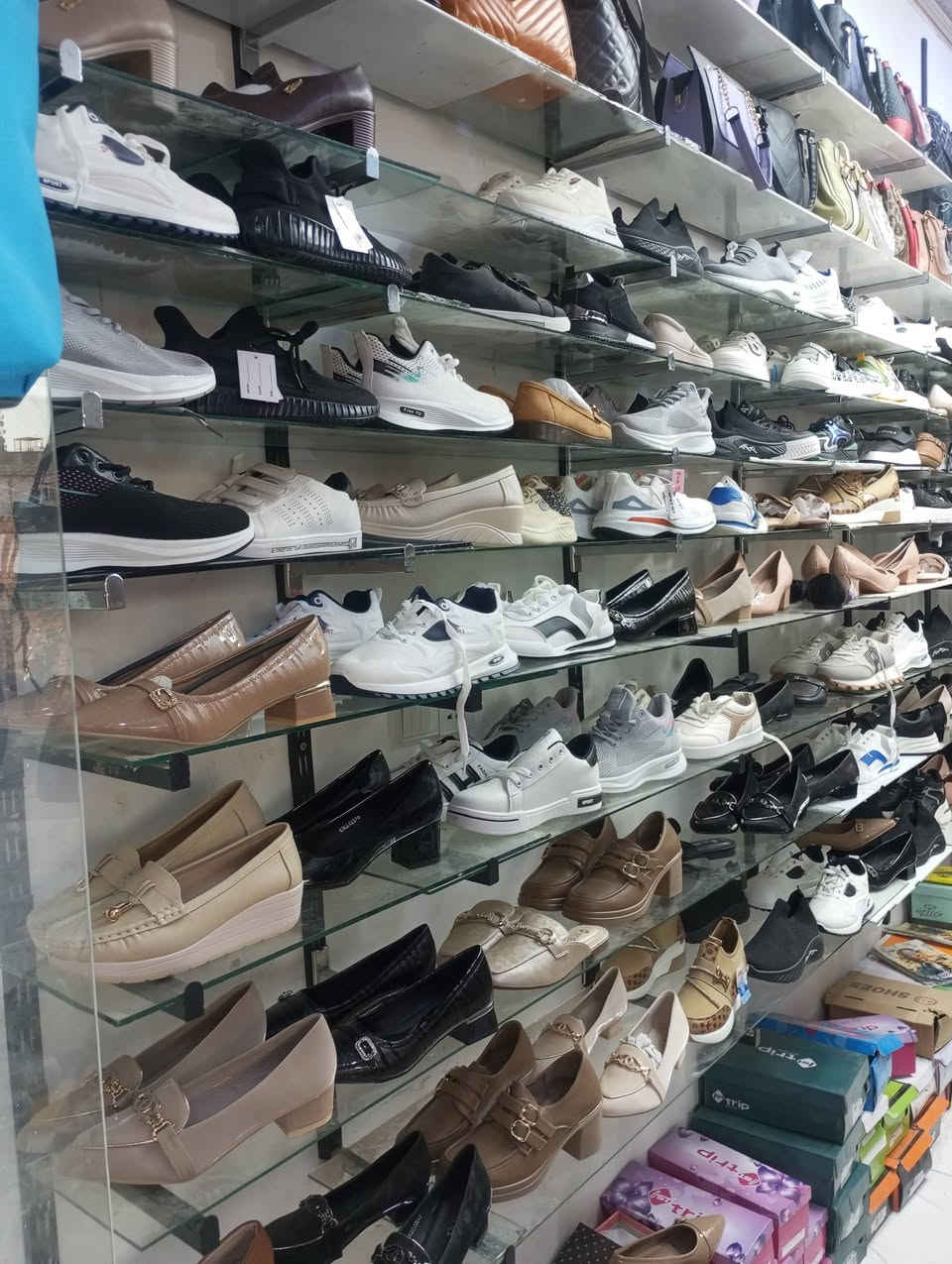 تخفيضاااات تخفيضاااات
فقط 5000

محل كله على 5000 فقط 
كل عام وانتم بخير 

محل ملك مجمع حجي قاسم


**إذا كنت صاحب هذا الإعلان وتريد حذفه لأي سبب، رجاءا أرسل رسالة إلى الدعم الفني**