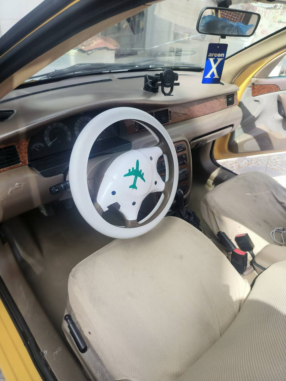 سمند موديل 11 كهرباء كلها شغاله النضافه فول تحويل ثاني يوم الصور تحجي عن نضافت السياره بيها خيط تبخير السعر ٣٥ ورقه وبيها مجال بصيط ‏‪***********‬‏
