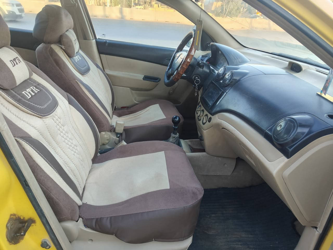 السلام عليكم افيو خليجي للبيع موديل 2010 مكفوله من ضربه مكينه وكير وحدايد خير من الله سياره جاهزه من كلشي بيه مكانات صبغ مكينه مفتوح 1600 رقم بابل سنويه 2028 السعر 47 وبيه مجال بسيط تصال عل رقم مكاني بابل ***********
