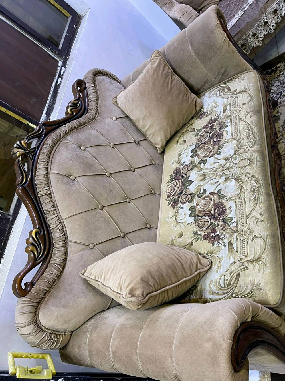 تخم ملكي ١٠ مقاعد اخو جديد ٤٥٠ بي مجال مكان دوره 