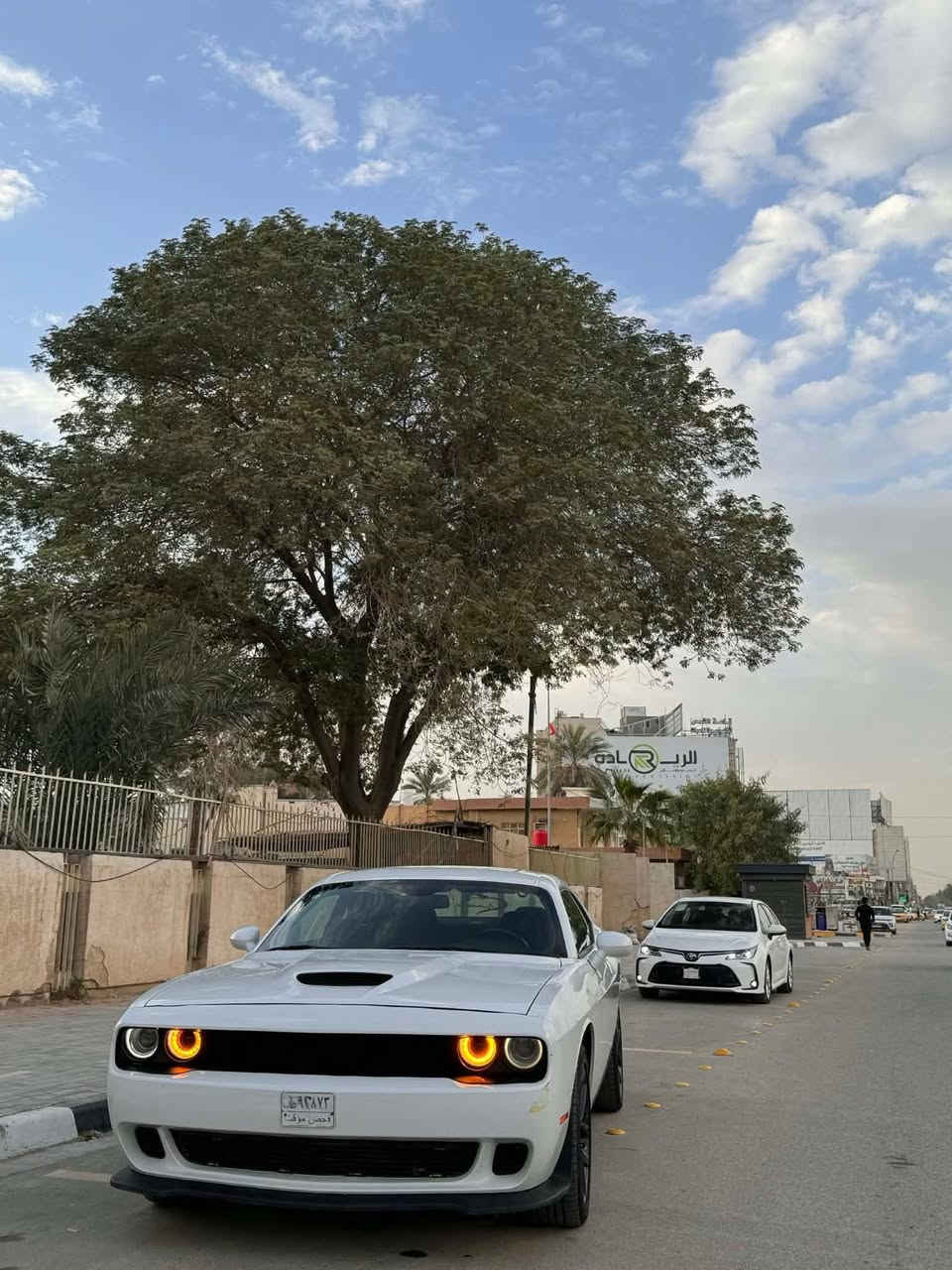 سلام عليكم
 جالنجر للبيع موديل 23 اخر اصدار 
فئة SXT
ماشية 24الف ميل 
العنوان حله شارع 60 
الاستفسار ***********
