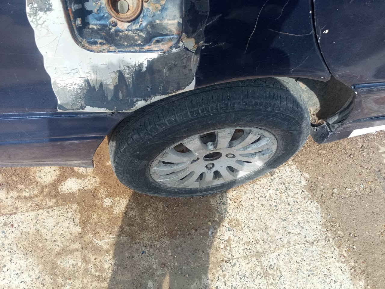 سلام عليكم سياره النتره رقم نكاليسي صحبه بدياله سنويه جديده بيه مكينه بكاجو موديل١٢السياره ماندل راعيه*********** السعر 16 وارقه
