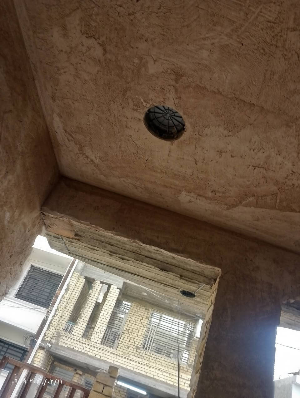 السلام عليكم.هيكل طابق ونص قيد التشطيب 100متر6/17 مربع العيثاوي شارع مفتوح مجاور الركن شارع مول ادم للاستفسار ***********
