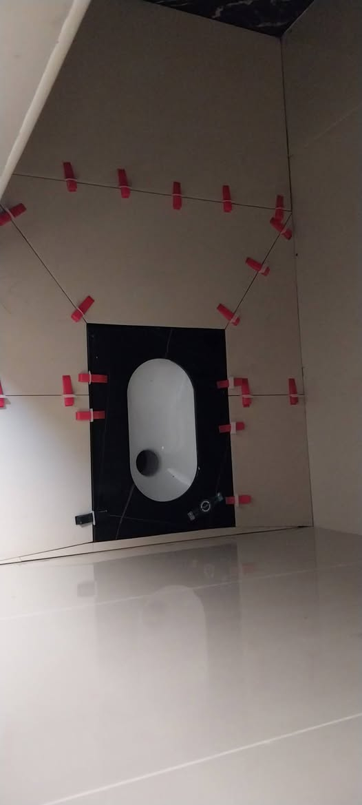 خلفه سيراميك شغل مرتب ونضيف ع متر وع يوميه
***********
