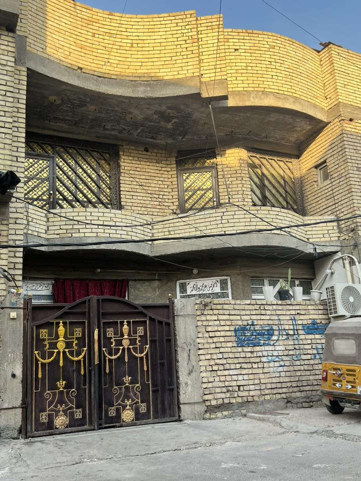 علي الدريساوي ١٦٠ متر في الخطيب الزراعي قرب شارع الضغط السايدين

يحتوي على 

غرفتين وصاله واستقبال ومطبخ 

الطابق الثاني اربع غرف وحمامين 

للاستفسار ***********
