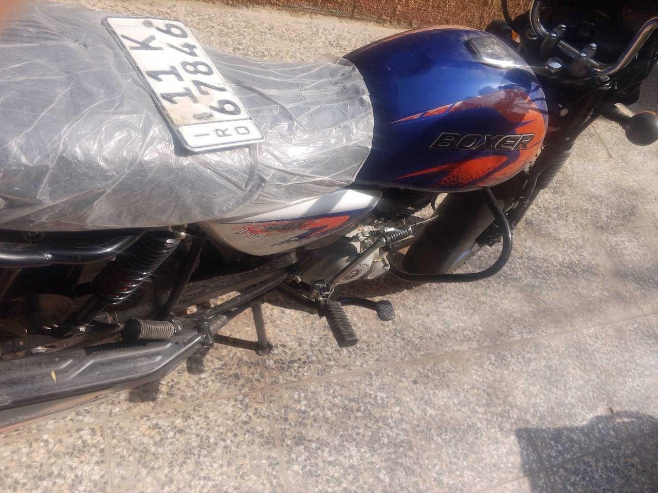 مره خصت ال ادمن 
دراجه بوكسر موديل 23 
دراجه مرقم بغداد سنويه ثاني يوم تحويل 
دراجه نضيفه تعال وافحص وبل خدمه 
دراجه رايدها ب2.400
عنوان بغداد رقم تلفون ***********واتساب او سيمكارت+مازنجر ماجاوب عليه
