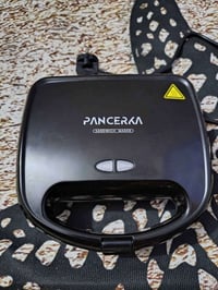 أسطح غير لاصقة • سندويشات محمصة • عمارة ميسان