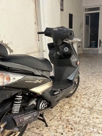 سكنس فحل طلاعات الدراجه للبيع الدراجه مزوده خارج وداخل الدراجه بيها كل...