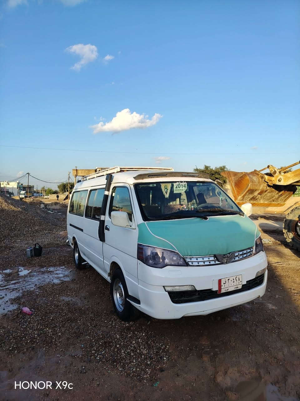 جنبي 2014H1 سياره مابيه لا صبق ولا ضربه باب كهربائي درع قواس مكينه فور واي كير اكسل تخم تاير التبريد بس قاز صدر  خلفي امامي دوشمه وسفاري مشط وباور صار سبوع من شادهن سبايه تزريف كصه سياره متعوب عليه حيل ***********
