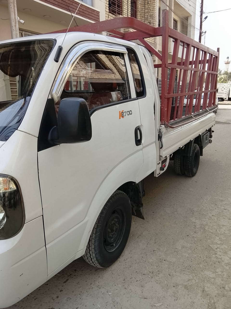 سلام عليكم كية موديل 2017 رقم بغداد سنوية 2027 بسمي السعر105بيهة مجال سيارة جاهزة مكينة جديد كير جديد  اكسن جديد مكفولة سيارة مال جناي تخم تاير كهربائيات كلهة شغالة 7جنكال صدر جديد الرقم *********** مكان بغداد الدورة
