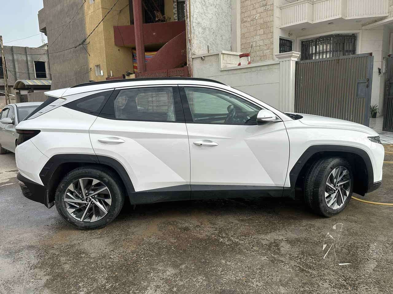 السلام عليكم
للبيع توسان خليجي 24 مكفوله عده شبرين باب خلفي ماشيه 64 سياره جديده رقم بغداد تحويل ثاني يوم السعر 215 وبيها مجال مكاني اللطيفيه***********
