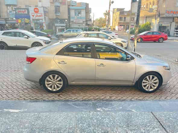 سلام عليكم
كياسيراتو خليجي 2011  1/1 رقم سليمانية بأسمي تحويل مباشر هزة جديدة سنوية 
مبدل باب الصدر +باب خلف السائق نفس لون  بدون دواخل بدون أيرباك 

بصمة تشغيل /بصمة ابواب /محرك 1600 DOHC/سيدي جنجل 6 اقراص /لايت كهرباء/كشنات جلد بلادي /فتحت سقف /كامرة خلفية/حساسات خلفية بلادي /4 دسك ABS/بلوجكتر زنون /تحكم ستيرن 
السعر104$بيها مجال حك الجية
بغداد/ الدورة
 ***********
