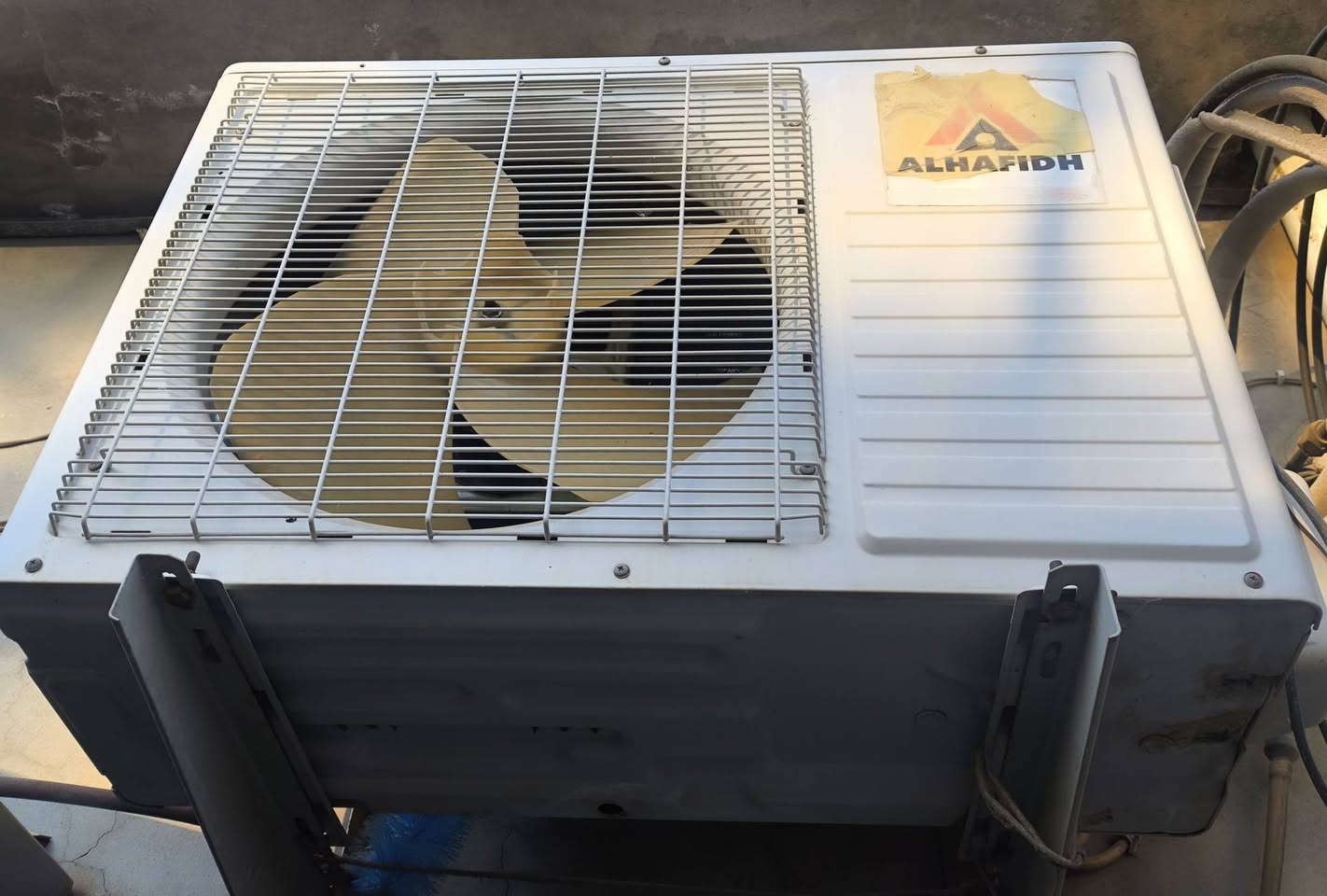 الحافض 2 طن تبريد فقط نقص كمريسر بكان ديالى ***********
