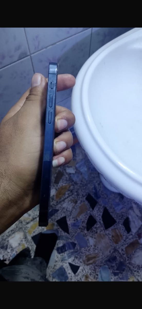 ايفون ١٢برو سعر٣٤٥ بيه مجال قليل
بطاريته٧٦
مبدل شاشه اصليه شاشه بيه كسر صغير
فيس ايدي واكف
مساحه ١٢٨
تلفون نضيف 
عنوان بغداد

+964 772 456 0061


**إذا كنت صاحب هذا الإعلان وتريد حذفه لأي سبب، رجاءا أرسل رسالة إلى الدعم الفني**
