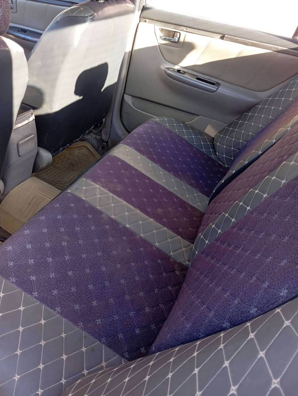 جيلي موبل للبيع موديل 2013 مكفولة نضافه فول رشات صبغ بسيطه رقم بابل تحويل ثاني يوم لايت زينون تبريد ثلج المكان ديوانيه عفك السعر 45 وبيهه مجال للاستفسار 
***********
