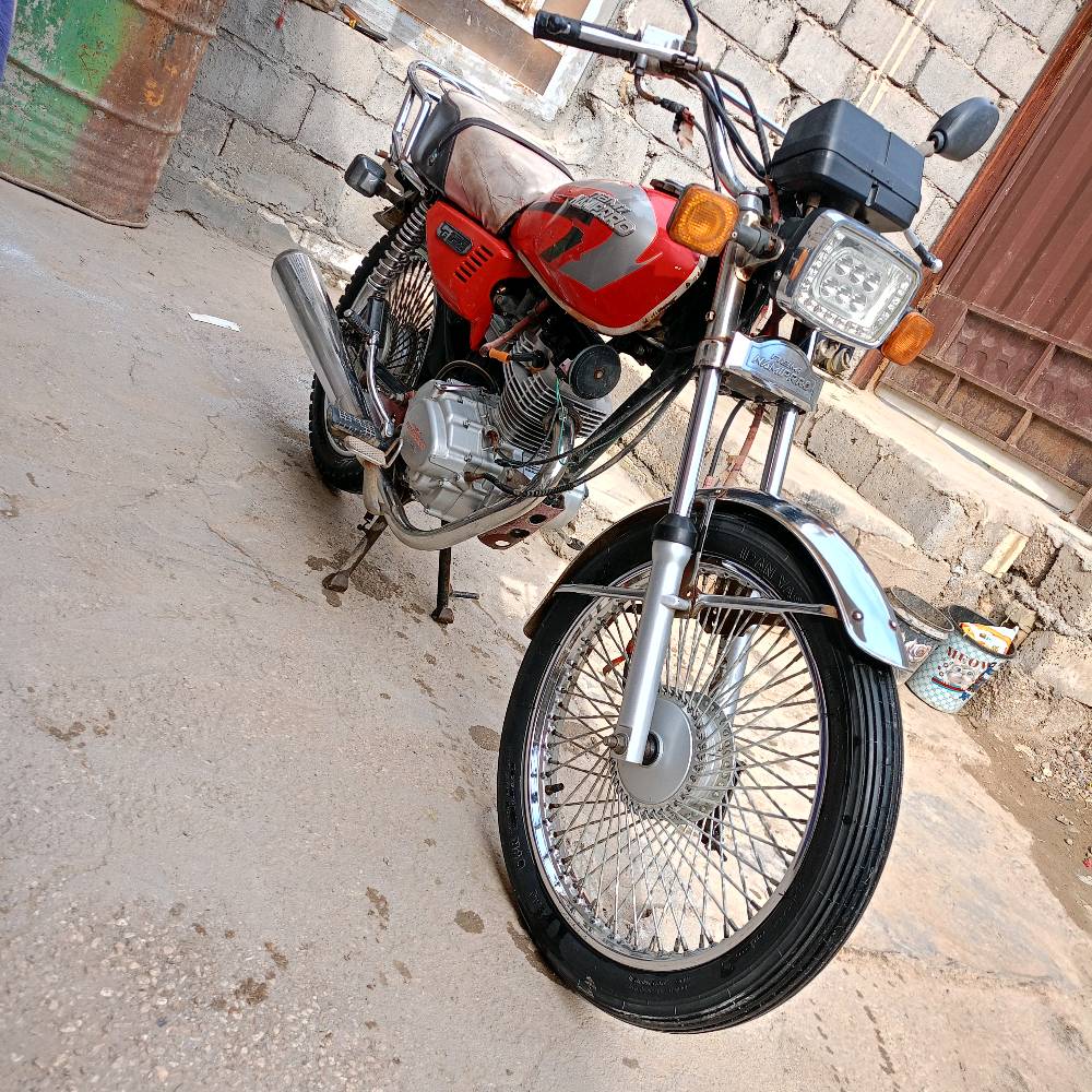 سلام عليكم دراجه 4كير مكينه ناعمه اوراق كامله اصليه دراجه تخبل مال جناي مكاني بابل جسر بته 