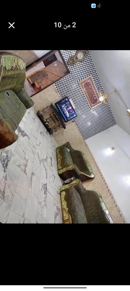 يالله يالله يالله
اهلنا الاطياب السلام عليكم ورحمة الله وبركاته  بيت تجاري 200متر منطقة الحسينية الراشدية قرب المستشفى التركي شارع خدمات مسقط محلات عدد 2 محل الاول محطة ماء شغالة المحل الثاني حلاقة وشغاله بيت خير من الله غرف نوم عدد5
استقبال 4/6
ساحة درج 
ترك عدد 2
صحيات عدد3
للاستفسار الاتصال على الرقم التالي فقط وات ساب ***********
