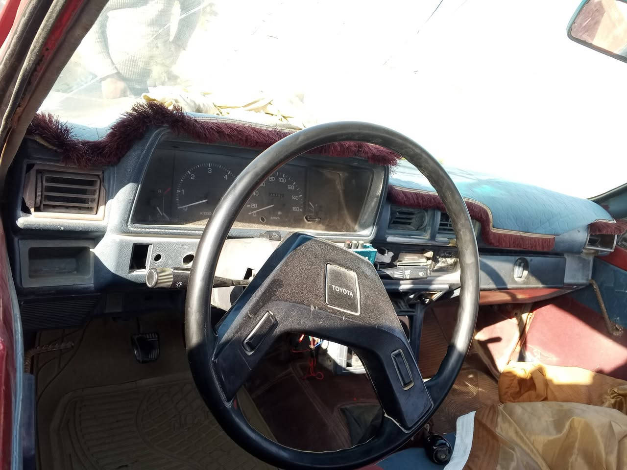 تيوتا للبيع مثل ماواضح بل صوره رقم واسط....المكان واسط قضاء الحي   السعر 27وبيها مجال مجال...تخم تاير جديد كير اكسن مكفول فقط محرك. ركنات ...مكلف بنشر رقم صاحب السياره***********
