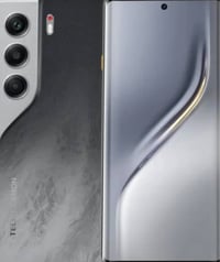 كامون 40برو جهاز كامل من كلشي نضافه فول ذاكره 256 لستفسار 07815340266