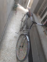 دراجة بناتي • قفل