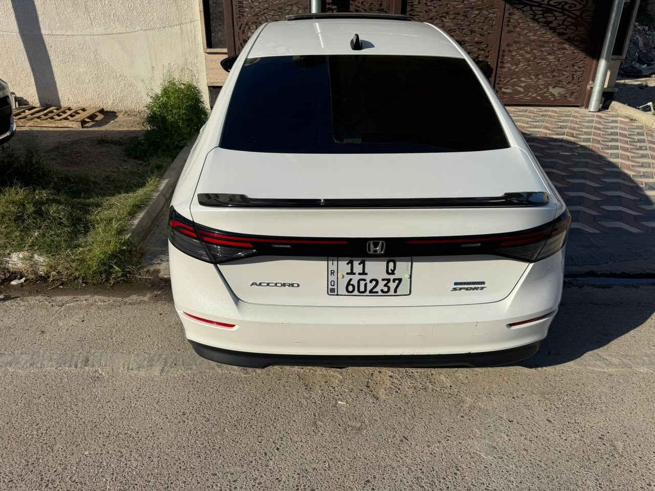 السلام عليكم هوندا اكورد 2023 سبورت وارد امريكي كلين لاصبغ ولاتبديل
Honda accord hybrid sport 2023 2.0

       حجم المكينه : 2000 هايبرد

الضرر  :  فقط بارد بالبنيد وصور الحادث مرفقه 

لايرباك  : فقط ستيرن وراجع سستم 

مواصفات #الجميع

. 🔴🔴

 شاشة كبيره

.فتحه

. كامرا تفاعليه

. كشن  كهرباء  

 رادارات 360 

 تحديد مسار

شفتات بالاستيرن

 هندبريك بصمه

.لايتات زنون  

. نظام ايكو + سبورت  

.لايتات لد + بكلايت لد

.ويل كب مميز

.بصمة ابواب

#السعر : 210 

مكاني بغداد حي الجامعه

للتواصل ***********9
