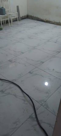 خلفه سراميك وهاذه شغلي متفرغ حاليا رقمي 07822709925