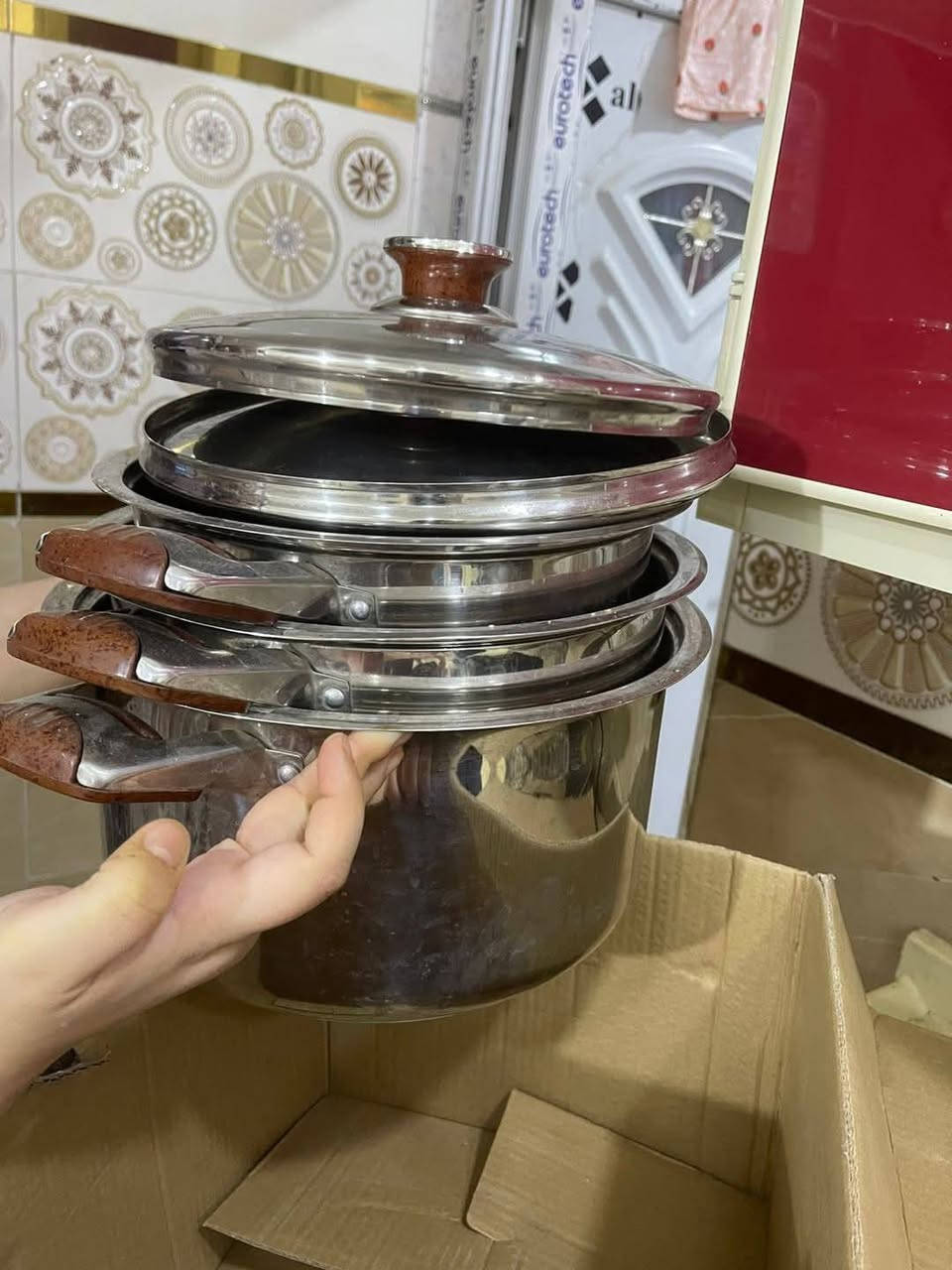 غراض للبيع مكانهم كاظمية
المجمده البيضه بالطي 
المجمده الصغيره بالحريه الدور 
الغساله الطي ب٥٠ وزنه ١١ كيلو اي شى تريدو اسحبو الصوره وراسلوني خاص انطيكم رقم اهل الغراض واي شي عدكم للبيع بهاي المناطق راسلوني عمولتي بعد البيع ضع نقطه حتى لو متشترون تكونون سبب برزقي وضيفوني @إشارة


**إذا كنت صاحب هذا الإعلان وتريد حذفه لأي سبب، رجاءا أرسل رسالة إلى الدعم الفني**