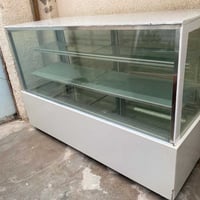 عارضات • خزائن عرض • الشعب