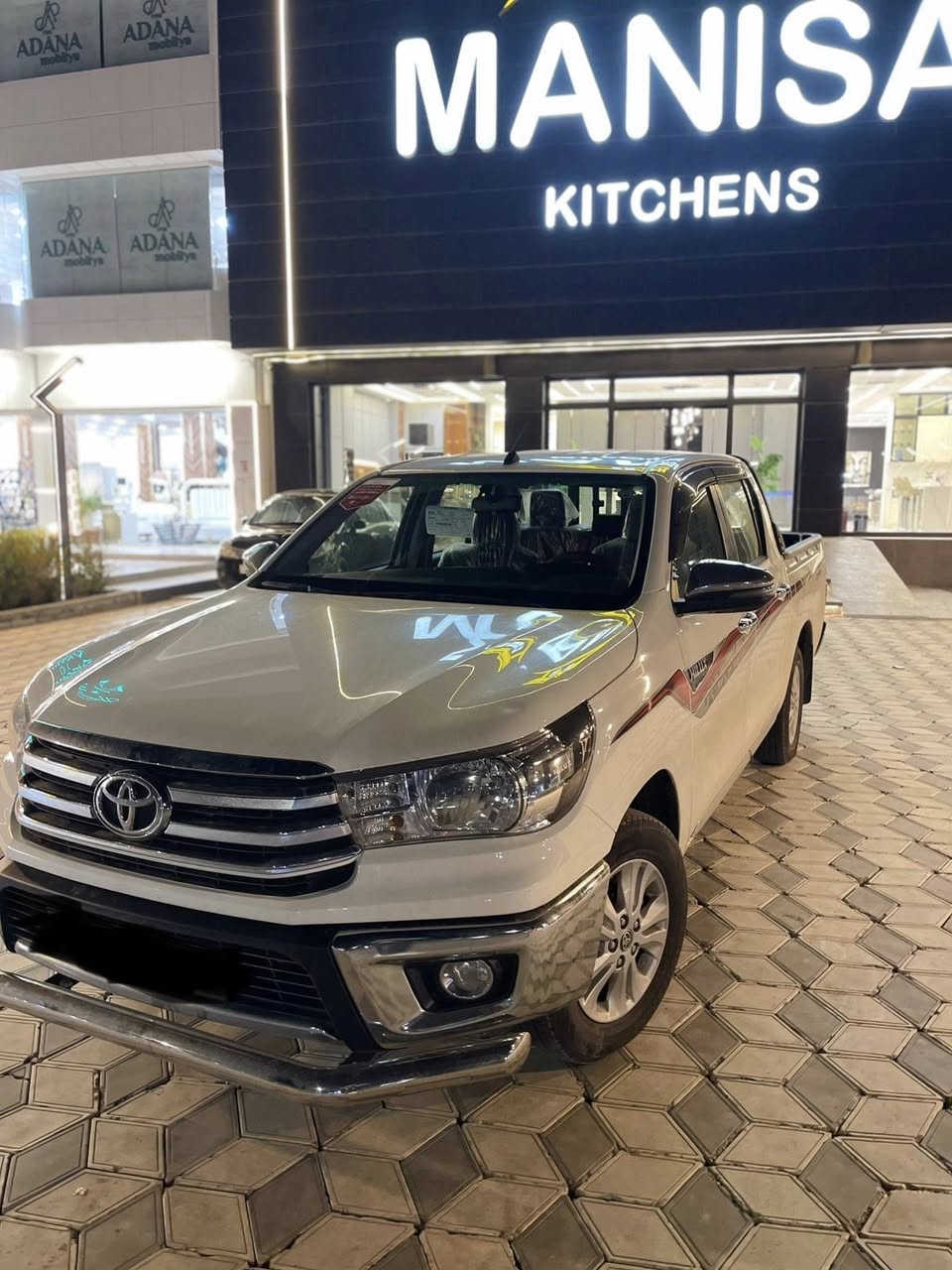 بيك اب /مرزي 
موديل 2025
زيرو شركة ساز 
فول مواصفات مكفولة من كلشي حتى من الشخط 
ماشية 15 الف
رقم اربيل 
السعر 320$ وبيها مجال
اني مكلف بالنشر هذا رقم صاحب السيارة
***********
