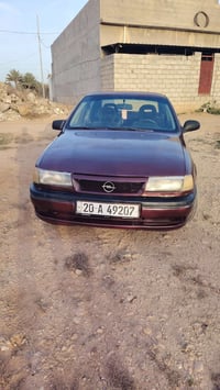 اوبل فكترا موديل ١٩٩٠  رقم ديالى انكليزي سنوية ل 2028 كير ومكينة خير م...