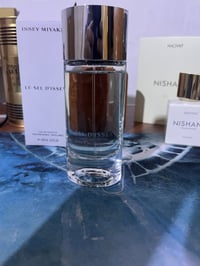 مجموعة عطور متوفرة للتقسيم يعني مو بس بالصور اكو غيرهم  وعرض على الايس...