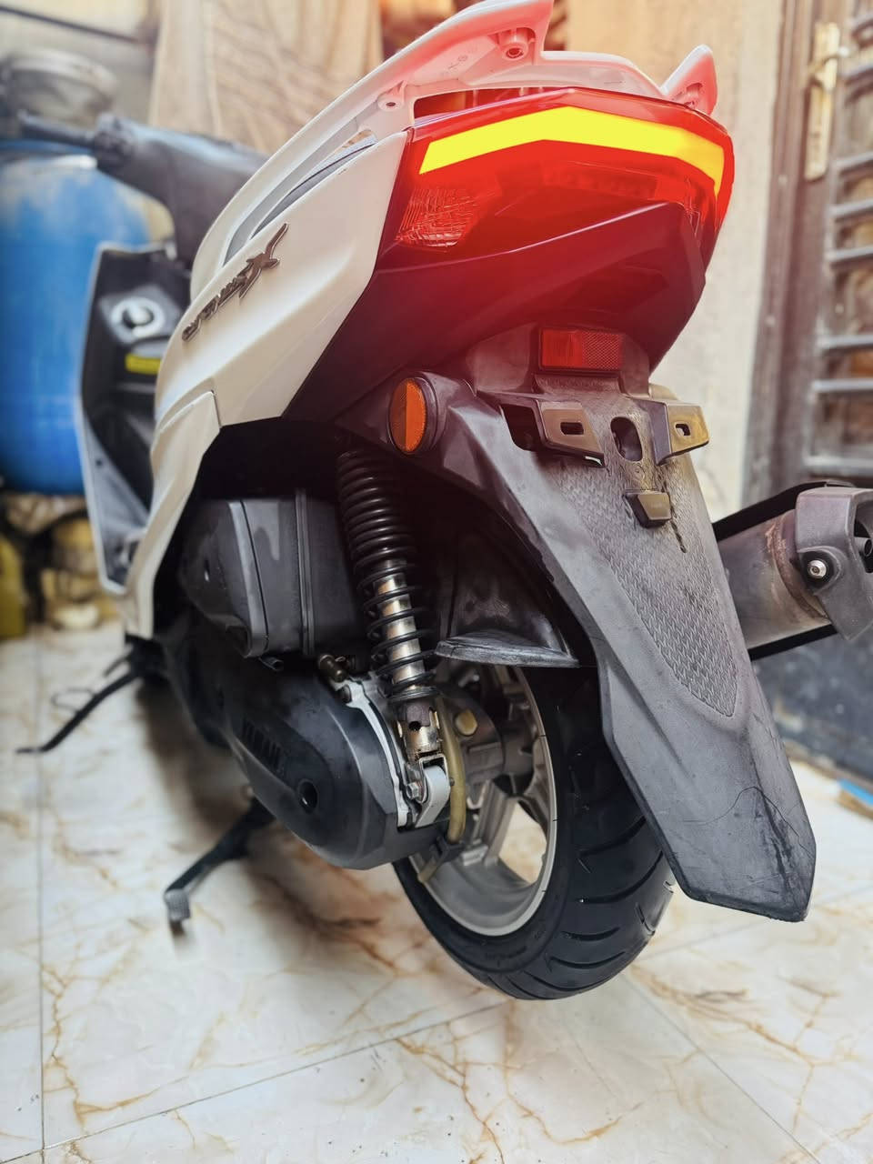 السلام عليكم شباب دراجه سكنز شمعه كفاله ونضافته كبال عينك صارله ٤ اشهر من نازله من رمبه مكاني بغداد الشعب الشراي يتصل وبالخدمه ***********❤️
