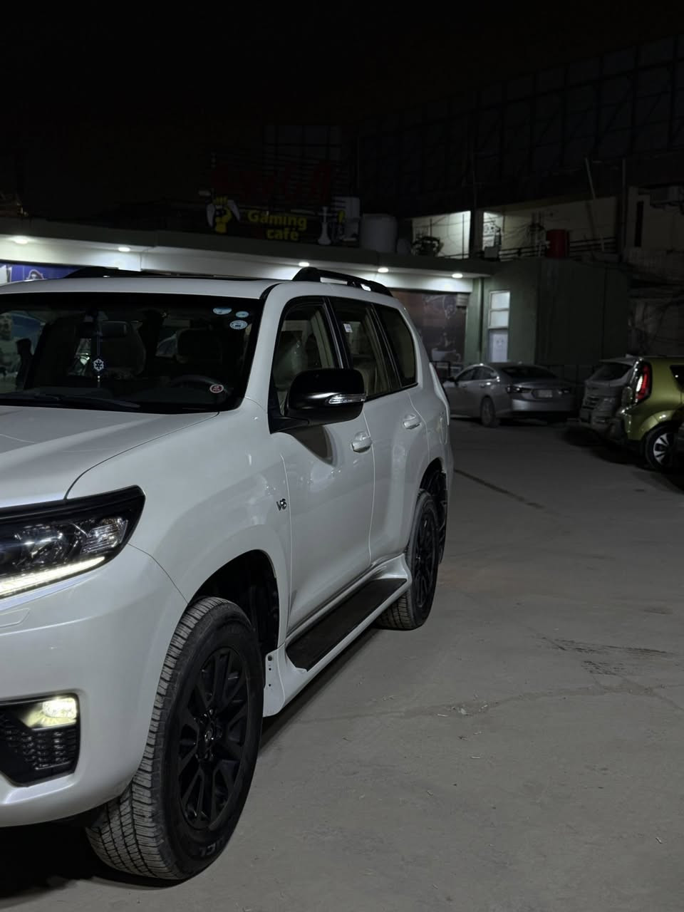 سلام عليكم
ليدور نظيف سيارة جديدة وبلعافية ع الياخذها ❤️
للبيع برادو 2023
TXS
رقم اربيل وبأسمي تحويل ثاني يوم 
الممشى (12000) كم 
V6 4000
فول مواصفات  
كشنات جلد 
كشنات كهرباء
فتحه 
بصمه
حساسات 
زراك 
هوك
دبل تانكي 
شاحن وايرلس 
تحكم ستيرن + مثبت سرعه 
اناره هالوجينيه lad 
اناره ترحيب بل ابواب
مري شفط
سبير ضاهري 
عدته كامله 
السيارة ماشاء الله عليها كفالة لاشخط لا رصعه لا بارد لاصبغ 

السعر :-
 ( 5 دفاتر )
العنوان :- حلة-مركز
للاستفسار :-
(***********)
