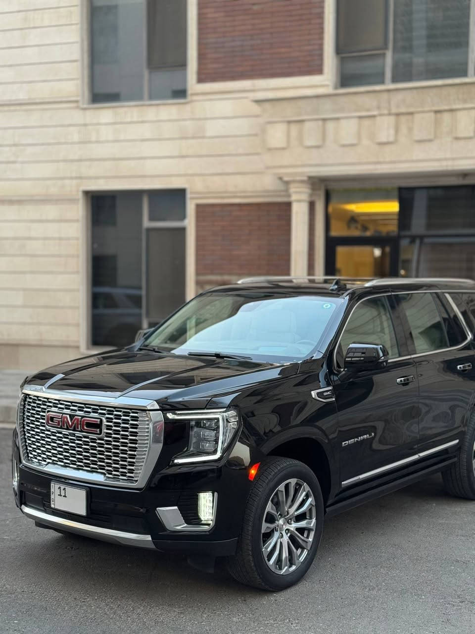 السلام عليكم ‎
للبيع فقط
للبيع  يوكن جمسي دينالي  خليجي وكالة المنصور

السعر بلاش 495 ورقة وبيها مجال بسيط 

 السيارة موديل 2022

الموصفات

داخل ابيض ملكي منفصل vip
جكات
دخول ذكي
دوس كهرباء
5 كامرات
داتو شو
حساسات امامي خلفي
ردارات امامي وخلفي مع نضام مانع التصادم التلقائي
شاحنه لاسلكي
بانوراما 
لايت led زنون
صندوك كهرباء 
فوريل
اضمة قيادة متعددة
دبل اكسل 
وباقي موصفات الدنلي معروفة فول مواصفات

سيارة ماشية 48 كيلو الف

رقم بغداد باسمي شخصيآ

السيارة مكفولة كفالة عامة مو الصبغ والتبديل والبارد
 بيها فقط pdr رصعة ومسحوبة بلجاملغ الخلفي باقي السيارة مكفولة كفالة عامة

مكان السيارة بغداد حي الحسين قرب جسر العامرية

للاستفسار ***********
