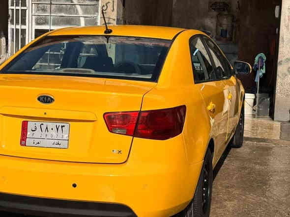 سلام وعليكم
فورتي ٢٠١٠ امريكيه حدثه مبدل قبق جنطه
وهنا بل عراق طار البند وبدلته تعمير جديد صاله شهر طلعته من الفرن وقيل ٣ أشهر بدلت مكينه يعني المكينه البيه جديده سياره ماكو برغي نقص بيه بوجهك الشارع اسعر ٩٥ وبيه مجال *********** مكان سياره بل شعب
