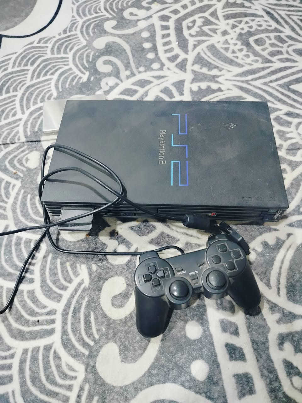 بلي تو للبيع السعر 50 بي 30 لعبه نضيف شغال 💯 المكان الزعفرانيه دور الصحه الشراي يراسل او الاتصال بل رقم ***********
