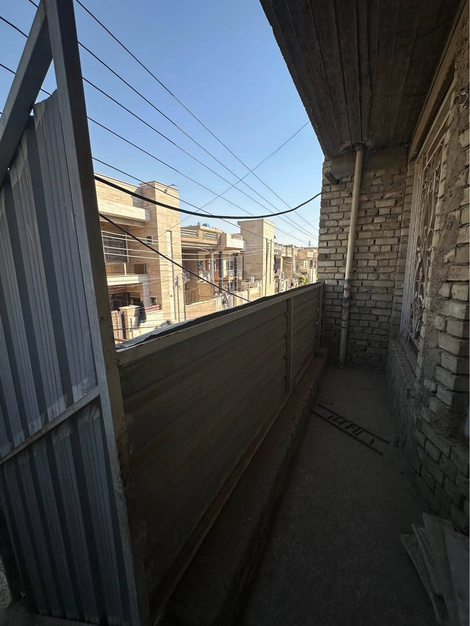 للبيع درج حديد مستعمل، قوي ومتين، مع تغليف كامل من مادة الجينكو  لحمايته من  وحديد البايات كورنر الدرج بحالة جيدة كما هو موضح في الصور المرفقة الموقع بغداد البلديات  التواصل دايركت او على الواتساب *********** Colombo, Sri Lanka
