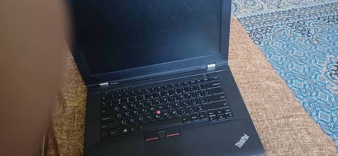 السلام عليكم
لابتوب لينوفو يشغل gta وماين كرافت وفيفا وبيس وببجي + جويستك اكسبوكس للابتوب + محلولة (الشاحنه) + جنطه 

نظافه ميه بالميه
شغال ميه بالميه
بس يراد تحمل تسطب عليه ويندوز الي يعجبك
*********** واتساب
