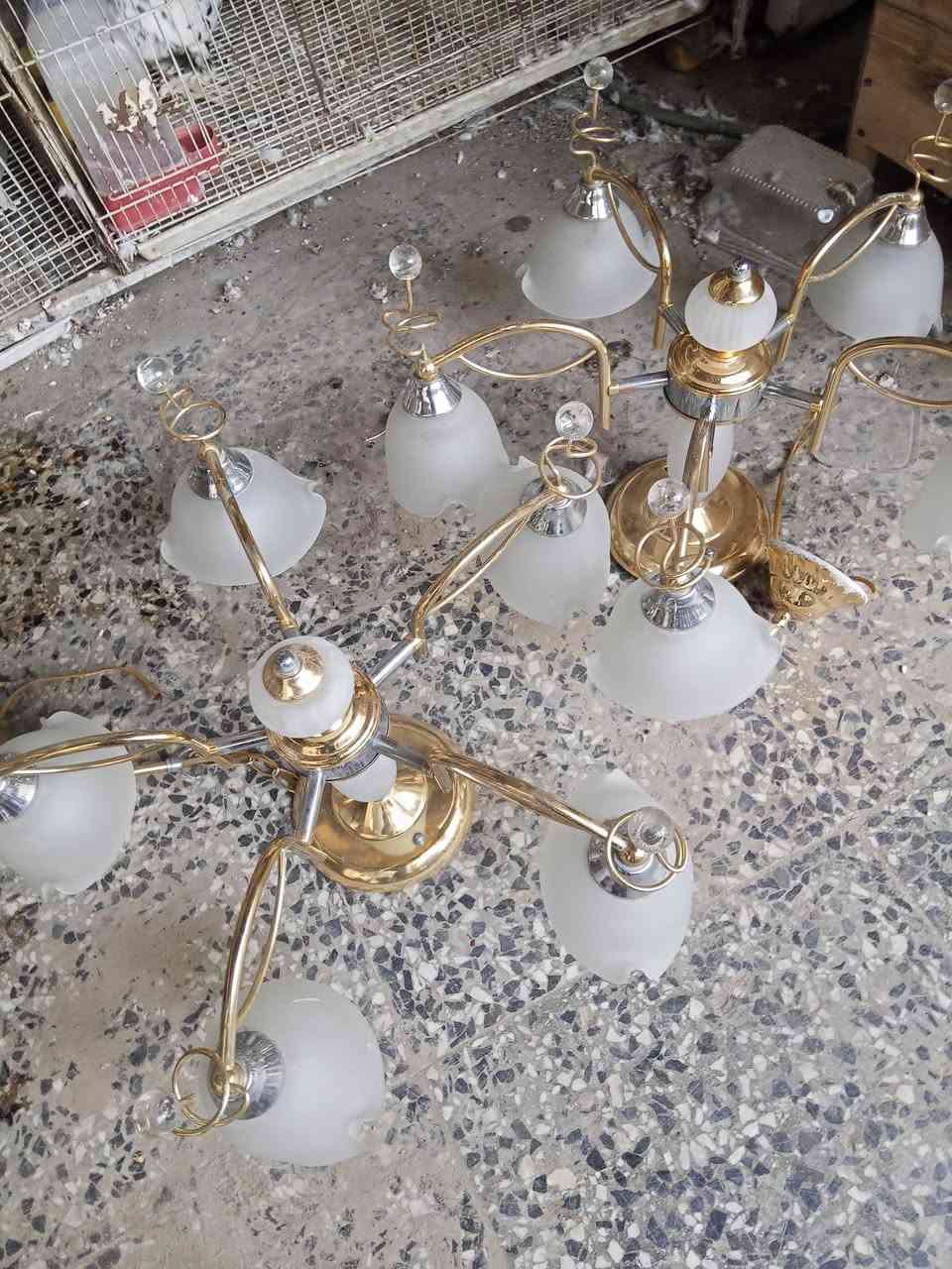 75 اثنينهم
براكيت أبو خمس شمعات وياهم الشمعات كاملات اثنينهم ب75 بغداد شارع فلسطين رقم ***********
