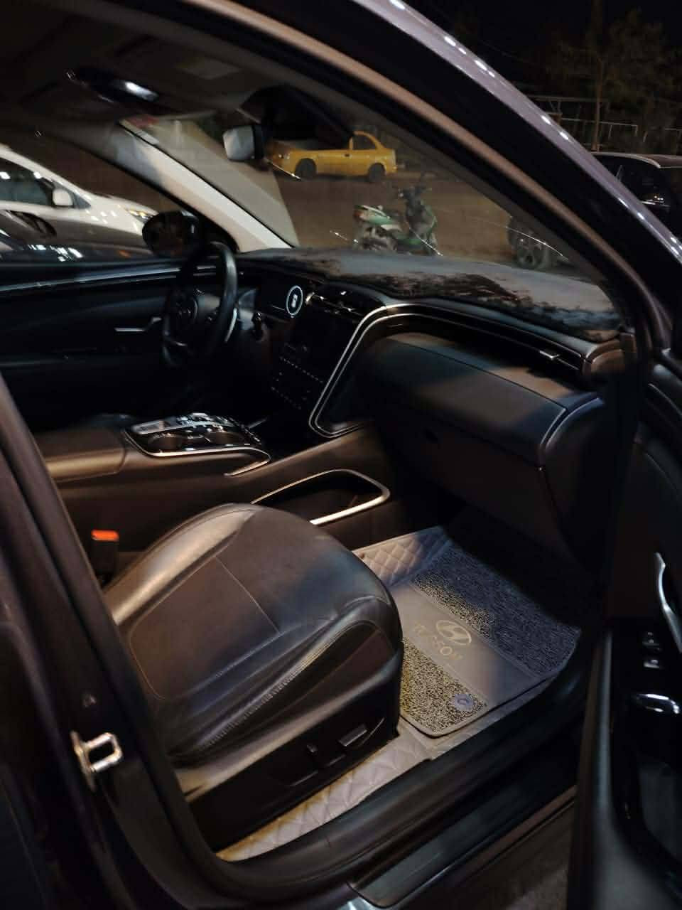 توسان ٢٢ فول ١/١ ماشيه ٥٢ الف كيلو بانزين مكينه ٢٥٠٠ كامرات ٥ محيطيه رادار ٣٦٠ درجه كير مكينه مكفول مناقصه برغي كشنات ٤ تدفئه تبريد توقف ذاتي امامي خلفي رقم بغداد مكانه شارع فلسطين سعره ٢١ الف
*********** بغداد, العراق
