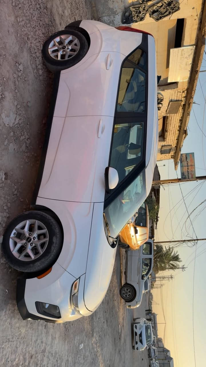 كيا صول موديل ٢٠٢٢
رقم دهوك وكاله او مداور 
وارد امريكي حادثها جانبي 
ماشيه ٧٥ قابل للزياده 
محرك ٢٠٠٠ دوش 
مواصفات 
تحكم سترن 
كامرا شاشه 
مانع انزلاق 
رادار امامي جانبي خلفي 
تحديد مسار 
نقطه عمياء 
اوتو ستوب 
وضعيات قياده 
مابيها اي نقص جاهزه 
مكانها ديوانيه
السعر ١٢٧ $ وبيها مجال 
للاستفسار خاص 
او ع الرقم ***********
