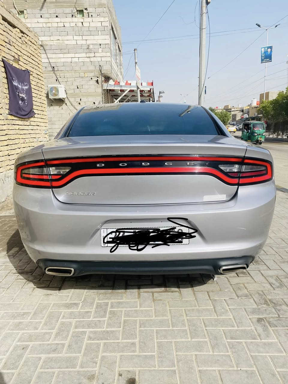 سلام عليكم
جارجر أمريكي ٢٠١٥ أصل رقم ذي قار 
تحويل مباشر رقم وسنويه جدد
تخم تاير حداده جديده كير مكينة كفاله
كلشي شغال اي نقص مابيها 
بيها مدكر وبنيد صبغ ومدكر خلفي صبغ 

سعرها (١٦٥) 
هـ / ***********
