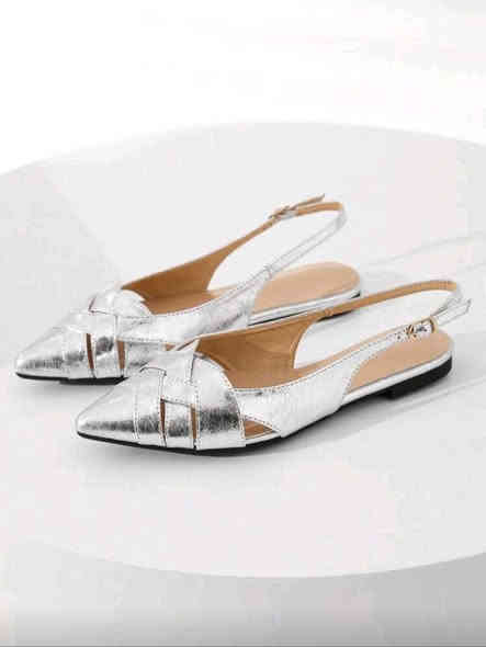 تشكيله شي ان ماتخلص ويانا كل يوم شي مختلف 
موديلات جديده 
اسعارهم والقياسات داخل الصور 
تواصلو وياي ***********
احذيه وحقائب الماستر كوالتي احذيه شي ان  كروب خياطات العراق مجربات المعصوم في كشف الهموم أم عبوسي مريم احمد
