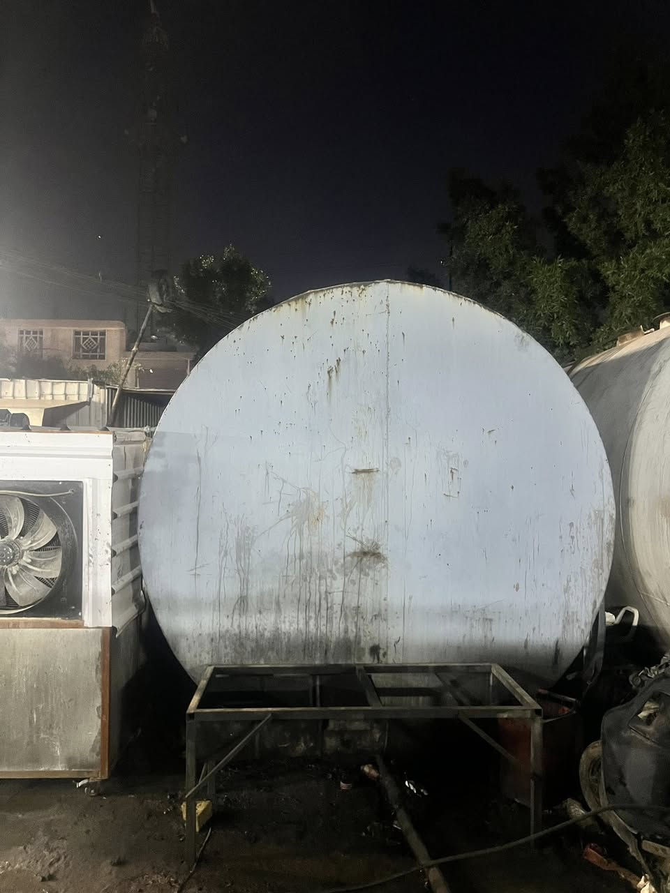 السلام عليكم 
تانكي 40 الف 
مكلف بالنشر 
رقم صاحب التانكي 
***********
