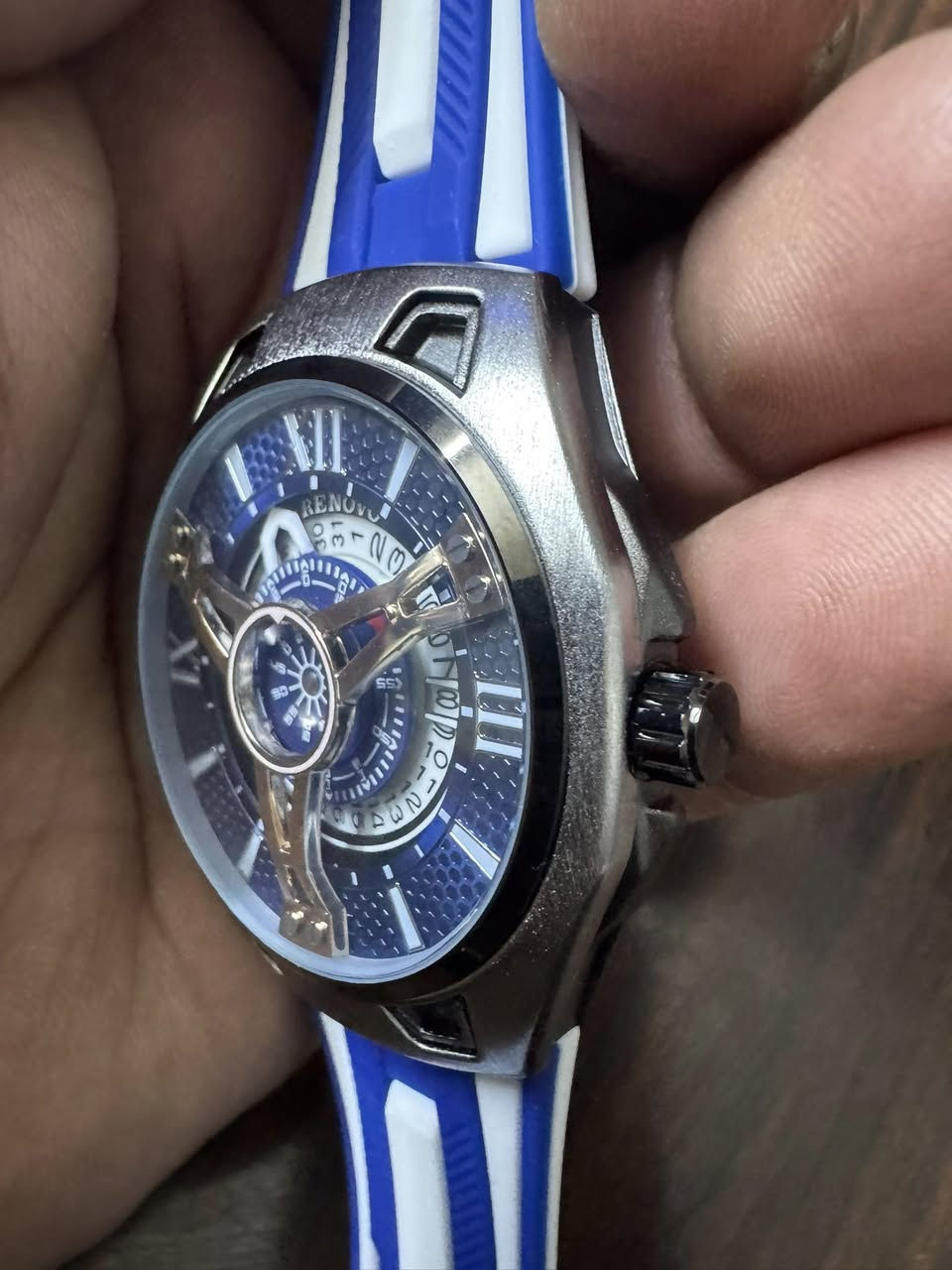 رينو فو كوارتز


**إذا كنت صاحب هذا الإعلان وتريد حذفه لأي سبب، رجاءا أرسل رسالة إلى الدعم الفني**