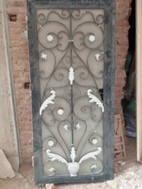 باب حديد • متر • بل الحلق