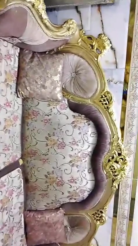 بيع تخم مصري عشر مقاعد  وطبله وسطيه و2صغار   اخو جديد مابي اي ضرر السعر  بمليون و٢٠٠  للاستفسار *********** وبي مجال وتدللون
