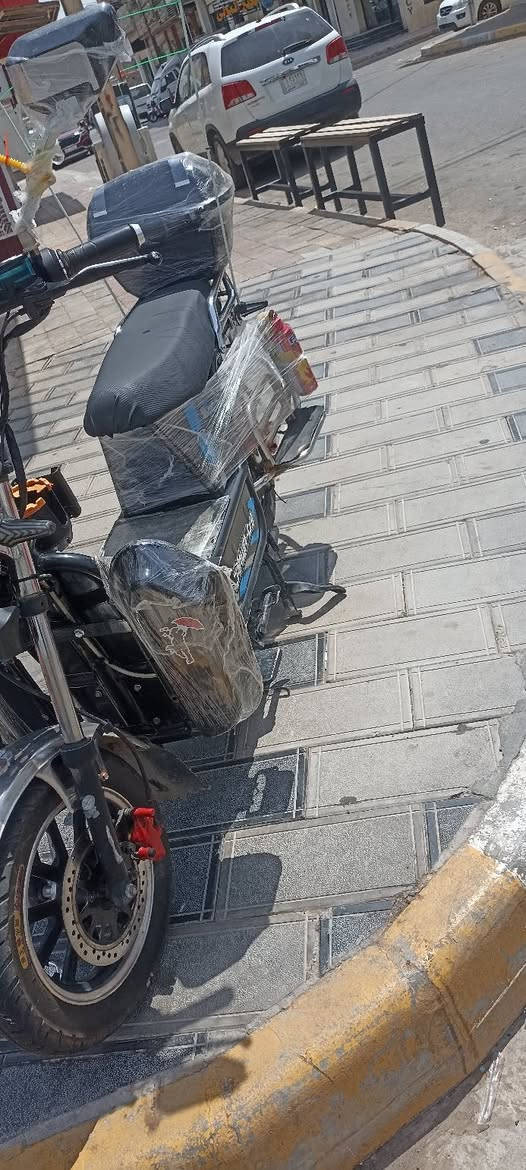 سلام عليكم ورحمة الله وبركاتة ❤
موطور شحن نوع الماسه هارلي موديل 24 بطاريات جدد بل باكيت عل فحص  باسكل كامل من كلشي كشر النضافه  خير من الله شوف كبالك  لايت عالي ناصي دبل اشاره تايرات زوج جدد.دبلات اماي خلفي شغال خير من الله  
السعر ب450 الف وبي مجال حك جيه 
العنوان الرمادي الجمعيه قرب جامع هميم 
لاستفسار ***********
