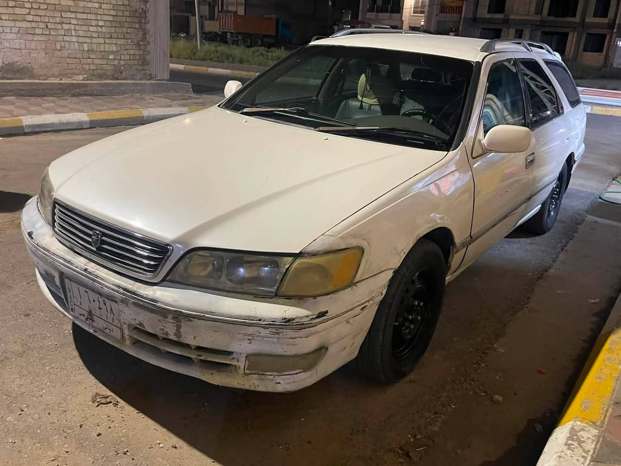 مارك ستيشن مديل 2000 محرك 3000 كامري كير ومحرك مكفولات تبريد شغال سعرها 43 وبيه مجال سيارة ترايه حلو شرط التحويل للاستفسار اتصل ***********
